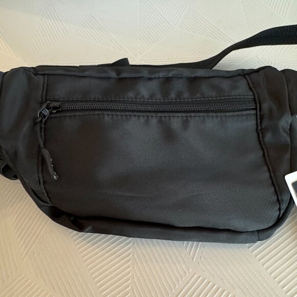 Foldie Crossbody Bag NWT Fanny Pack BLACK Nylon Travel RFID Black - Picture 3 of 10
